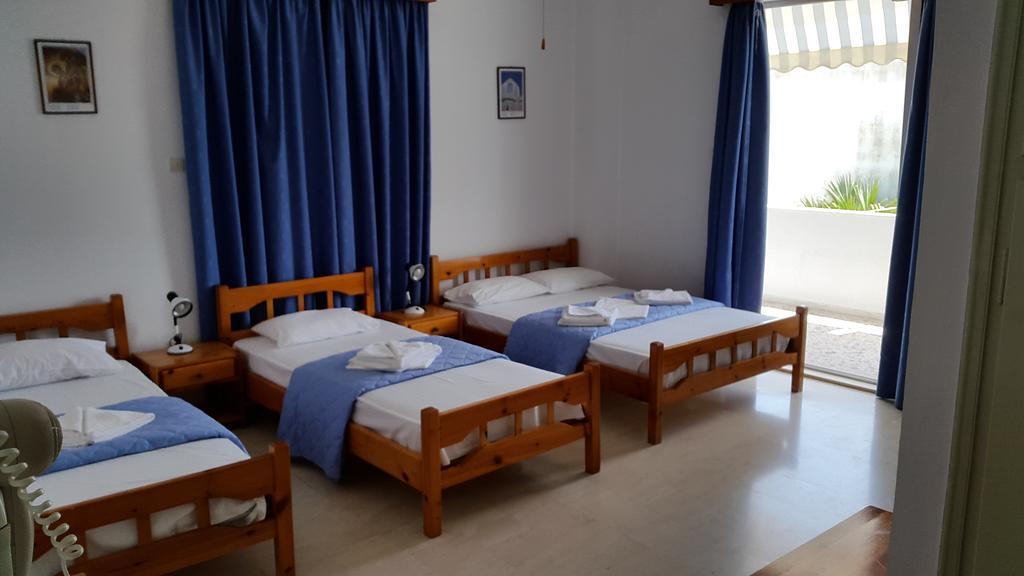 Esperides Hotel Paralia Agias Foteinis Rum bild